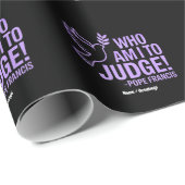 Wer bin ich, um Papst Franziskus Zitat zu beurteil Geschenkpapier (Rolleneckpunkt)