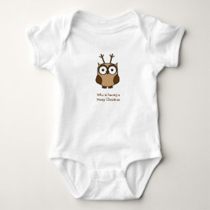 Wer hat ein fröhliches Weihnachts-Rentier-Owl? Baby Strampler