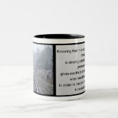 Wer ich heute bin Inspiration Verse Zweifarbige Tasse (Mittel)