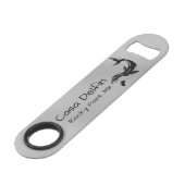 Werbe-Ferienhaus am Strand Dolphin Speed Flaschenöffner (Vorderseite Schrägansicht)