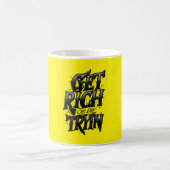 Werde reich oder stirb beim Versuch — Chrome-Typog Kaffeetasse (Mittel)