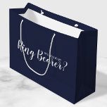 Werden Sie mein Ringträger sein? Modern Navy Blue Große Geschenktüte<br><div class="desc">"Werden Sie Träger sein?" Moderne Script Navy Blue Geschenktasche mit der Aufschrift "Will You Be My Ring Bearer?" in weißem,  modernem Script-Schriftart-Stil auf marineblau Hintergrund.</div>