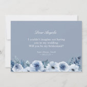 Werden Sie meine Bridesmaid Dusty Blue Floral? Einladung (Rückseite)