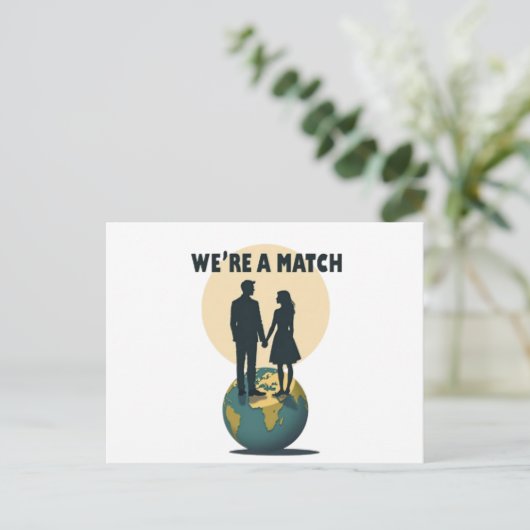 We're Match: Romantic Globe-Trotting Pärchen Postkarte (Stehend Vorderseite)