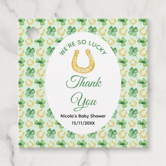 We're So Lucky Horseshoe St Patrick's Baby Shower Geschenkanhänger (Vorderseite)