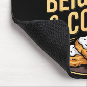 Wered By Beignets And Coffee Funny New Orleans Quo Mousepad (Ecke)