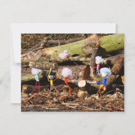 Werkende Fubby's in hun houtzagerij. Postkarte