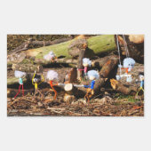 Werkende Fubby's in hun houtzagerij. Rechteckiger Aufkleber (Vorderseite)