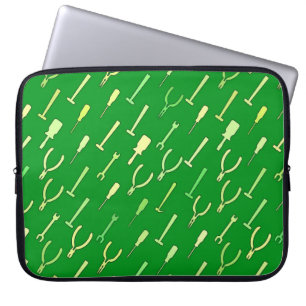 Werkzeuge, auf Waldgrün Laptopschutzhülle
