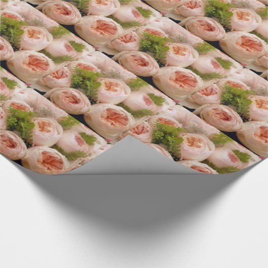 Wertvolle Rosen Geschenkpapier (Ecke)