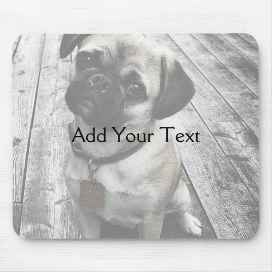 Wertvoller Mops-Welpe in Schwarzweiss Mousepad (Vorne)