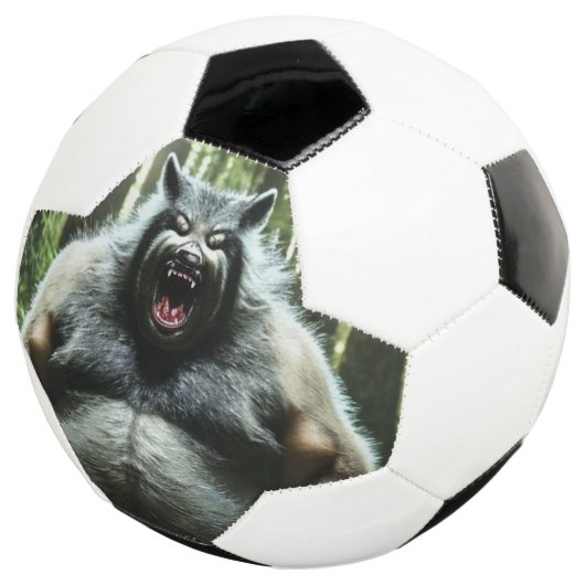 Werwolf, der den Fußball des ganzen Dorfes aß (Dreiviertel)