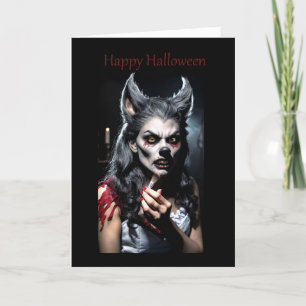 Werwolf-Frau beim Auftragen von Make-up Halloween- Feiertagskarte