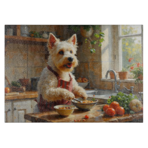 West Highland White Terrier beim Kochen in der Küc Schneidebrett