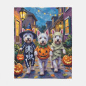 West Highland White Terrier in Halloween-Kostümen Fleecedecke (Vorderseite)