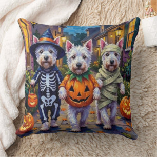 West Highland White Terrier in Halloween-Kostümen Kissen