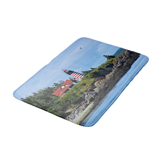 West Quoddy Head Lighthouse, Maine Badematte (Schrägansicht)