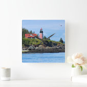 West Quoddy Head Lighthouse, Maine Quadratische Wanduhr (Zuhause)