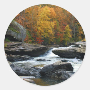 West Virginia River im Herbst Runder Aufkleber