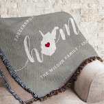 West Virginia Zuhause Staat Personalisiert Decke<br><div class="desc">Zeigen Sie Zuhause-Staatsstolz mit dieser niedlichen rustikalen grauen Werftdecke mit "Zuhause" in weißer Kalligrafie-Schrift, die mit einer Silhouette des Staat von West Virginia stehend für den Buchstaben "O" zeigt. Eine rote Herzanzeige in der Staat-Karte vervollständigt das Design; Sie können die Herzposition in Ihrer Zuhause-Stadt ändern, indem Sie das Design-Tool öffnen...</div>