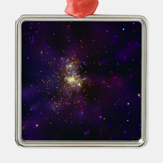Westerlund 2, ein junger Star-Cluster Ornament Aus Metall (Vorne)