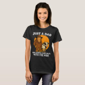 Western Cowboy Bigfoot Just A Dad Who Came Back Wi T-Shirt (Vorne ganz)