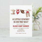 Western Cowboy Red Baby Dusche Einladung (Stehend Vorderseite)