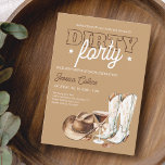 Western Dirty Forty Cowgirl 40. Geburtstag Party Einladung<br><div class="desc">Western Dirty Forty Cowgirl 40. Geburtstag Party Einladung bietet eine rustikale trifft chic Design, das perfekt ist, um ihren großen Meilenstein mit einem kühlen Land Flair zu feiern. Die spielerische Überschrift "Dirty Forty" wird mit Western-inspiriert Typografie und Cowgirl-Elementen, wie Stiefel und Stars, Set auf einem warmen beigen Hintergrund für diesen...</div>