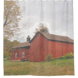 Western Mass Big Red Barn im Herbst Duschvorhang