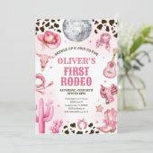 Western Rodeo Cowgirl First Rodeo 1st Birthday Einladung (Stehend Vorderseite)