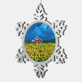 Western Roter Stall Sommer Sonnenblumenfeld Schneeflocken Zinn-Ornament (Rechts)