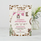 Western satteln und zum Geburtstag weiterfahren Einladung (Stehend Vorderseite)