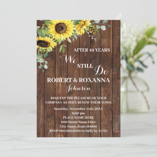 Western Sonnenblumen Hochzeitstag Erneuerbare Stim Einladung (Stehend Vorderseite)