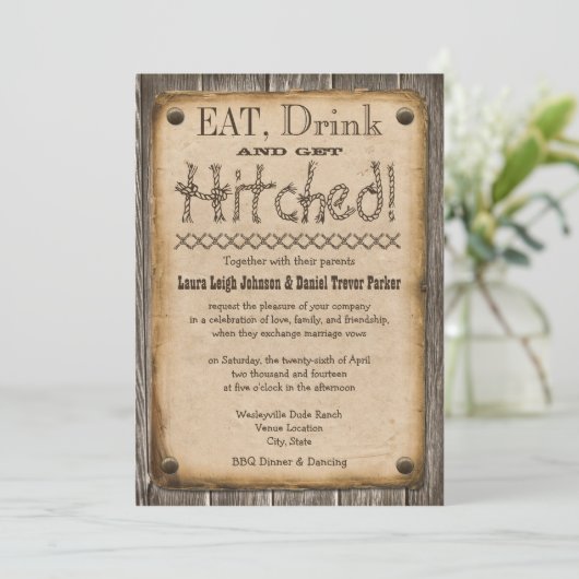 Western-Stil Essen, Trinken und Hitched Wedding Einladung (Stehend Vorderseite)