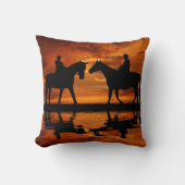 Western Sunset Horseback Riding Cowboy Silhouette Kissen (Vorderseite)