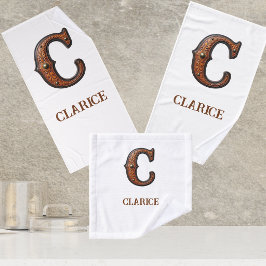 Westliches geprägtes Lederinitial-Monogramm C Badhandtuch Set
