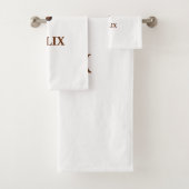 Westliches geprägtes Lederinitial-Monogramm F Badhandtuch Set (Insitu)