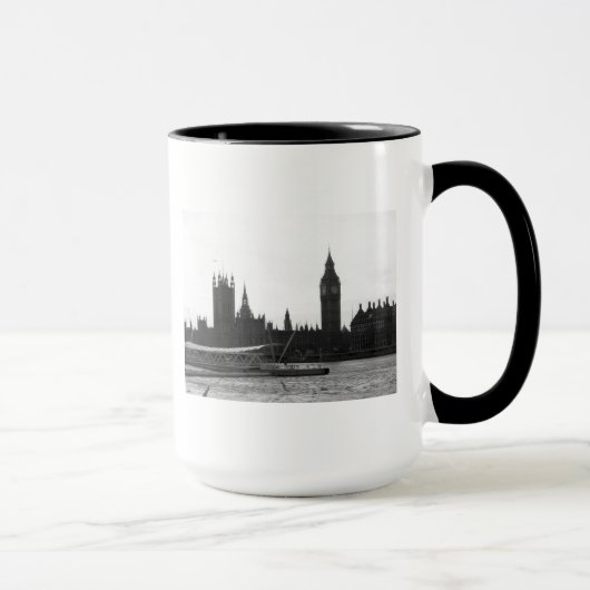 Westminister Abtei auf einer Tasse (Rechts)