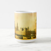 Westminster Palace und Brücke mit Big Ben Kaffeetasse (Mittel)