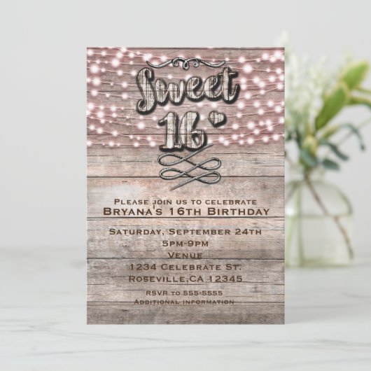 Wetterfest Rustikales Holz & Lights SWEET 16 Einla Einladung (Stehend Vorderseite)