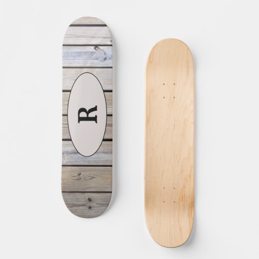 Wetterwohnung aus Holz Mit Monogramm Skateboard (Vorderseite)