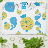 Whale & Blowfish Cartoon Monogram Muster Geschirrtuch (Gefaltet)