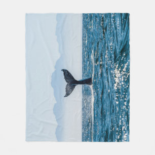 Whale Schwanz Seascape: Dramatisches Wasser. Fleecedecke