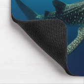 Whale Shark Schwimmen Mousepad (Ecke)