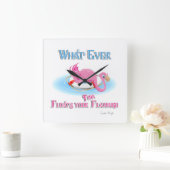 Whatever Floats Your Pink Flamingo Quadratische Wanduhr (Zuhause)