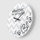 Whatever - Gray and White Chevron Große Wanduhr (Winkel)