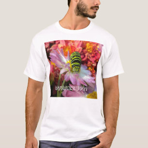 Whazzup?! Niedliche Nosy Raupe T Shirt