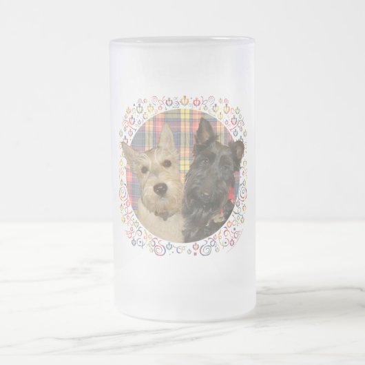 Wheaten & Black Scott auf Tartan Mattglas Bierglas (Mittel)