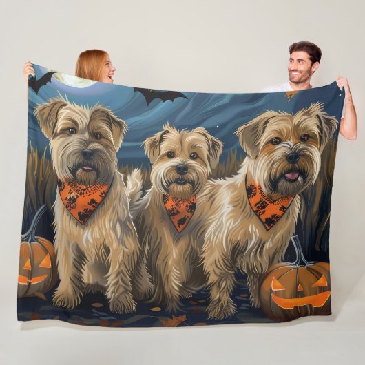 Wheaten Terrier Halloween Spooky Fleecedecke (Beispiel)
