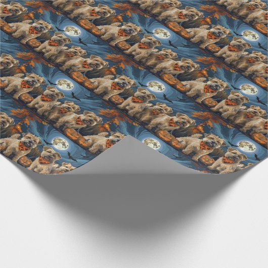 Wheaten Terrier Halloween Spooky Geschenkpapier (Ecke)